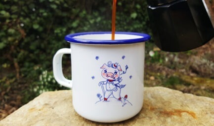 Produkt - Emaille Tasse Schwein